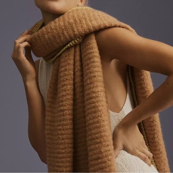 Anthropologie Boucle Scarf - Picture 3 of 7